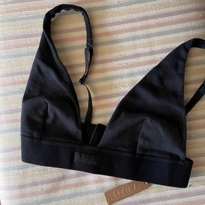 NWT Skims Onyx Bralette XS